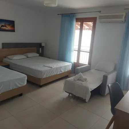 Karafelas イン スキアトスタウン