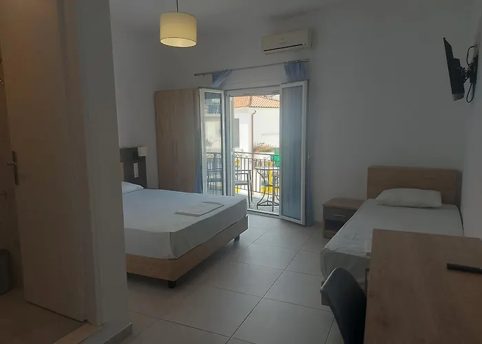 Karafelas * Szkiáthosz